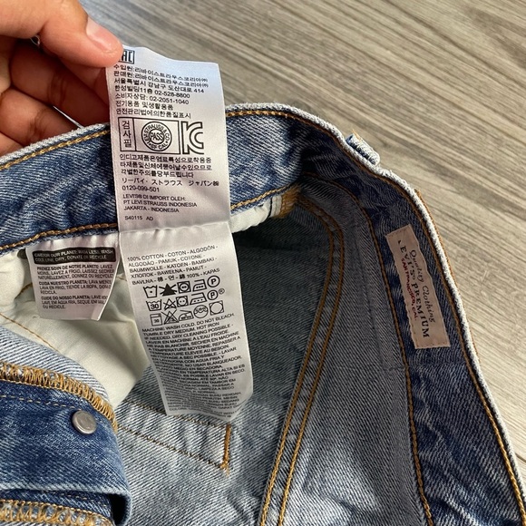 Levi’s 501 Denim Distressed Cutoff Shorts Button Fly size 24‎ - Picture 4 of 8